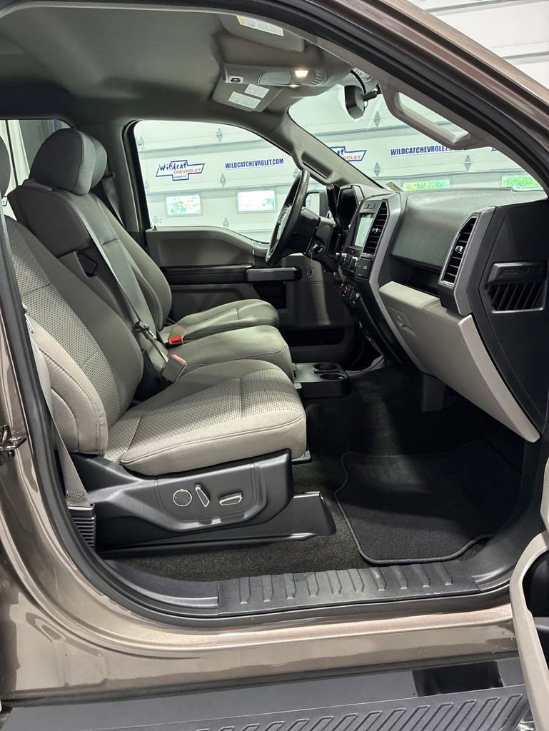 Used 2018 Ford F150 XLT w/ Equipment Group 302A Luxury AWD/4WD image 32