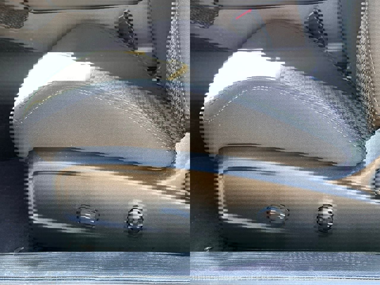 Used 2023 Dodge Challenger R/T w/ Blacktop Package image 23