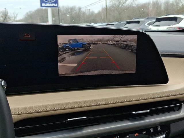 Used 2024 Cadillac XT4 Luxury w/ Cold Weather Package image 20