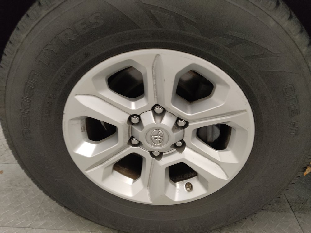 Used 2015 Toyota 4Runner SR5 Premium AWD/4WD image 31