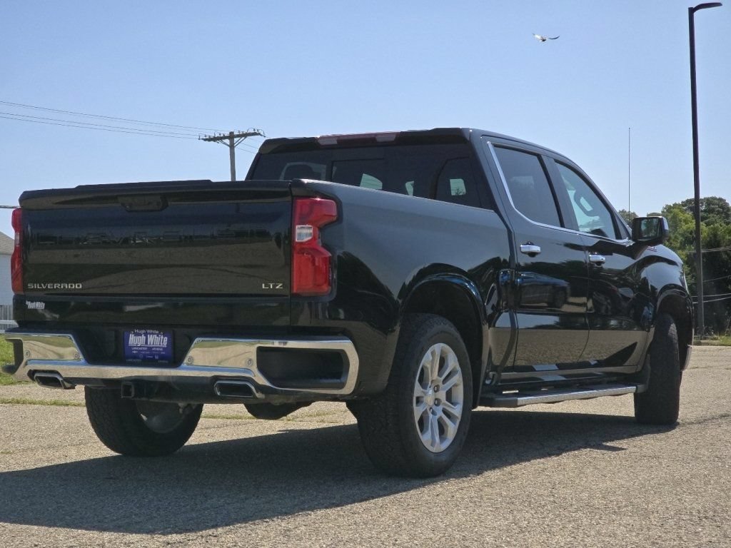 Used 2022 Chevrolet Silverado 1500 LTZ AWD/4WD image 22