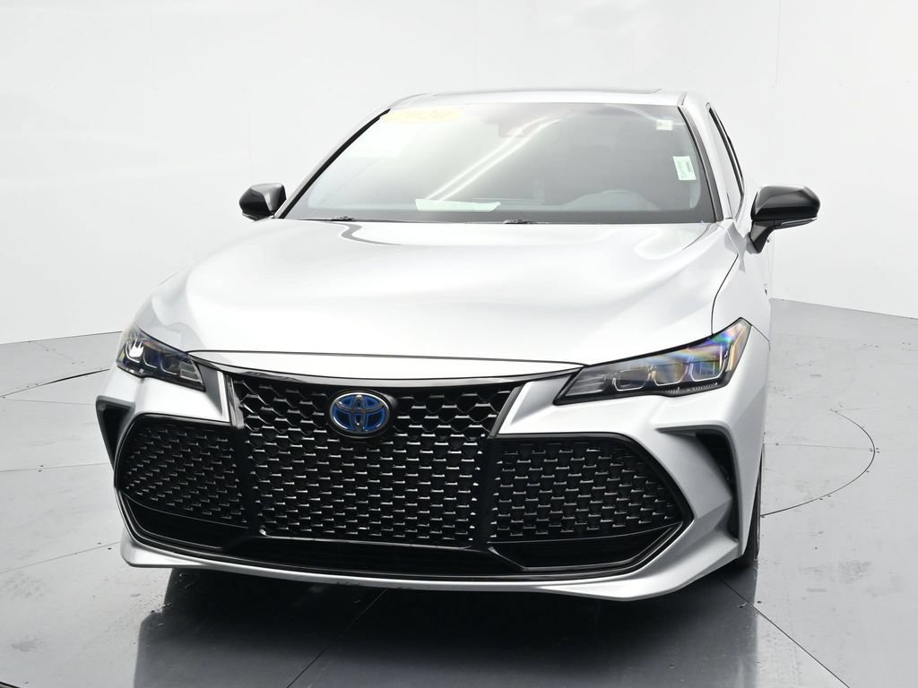 Used 2020 Toyota Avalon XSE FWD image 3