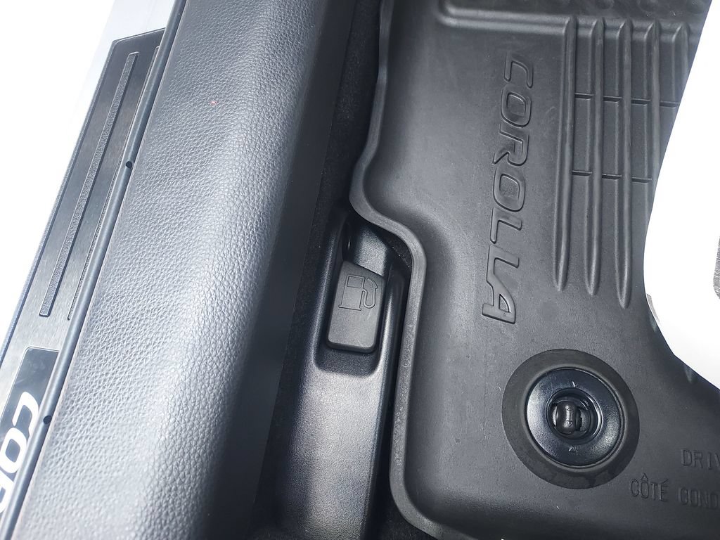 Used 2024 Toyota Corolla SE FWD image 20