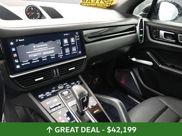 Used 2022 Porsche Cayenne image 24