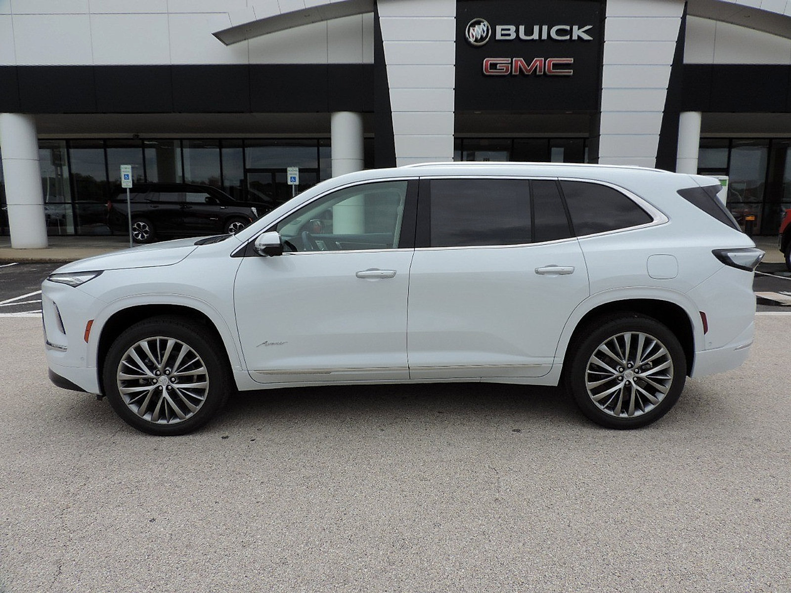 New 2026 Buick Enclave Avenir w/ Super Cruise Package FWD image 8