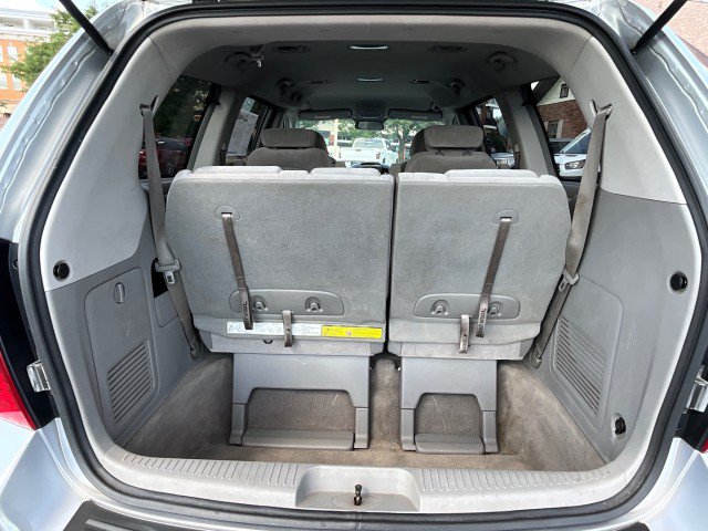 Used 2006 Kia Sedona LX FWD image 24