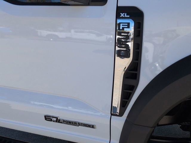 New 2026 Ford F550 4x4 Regular Cab Super Duty image 12