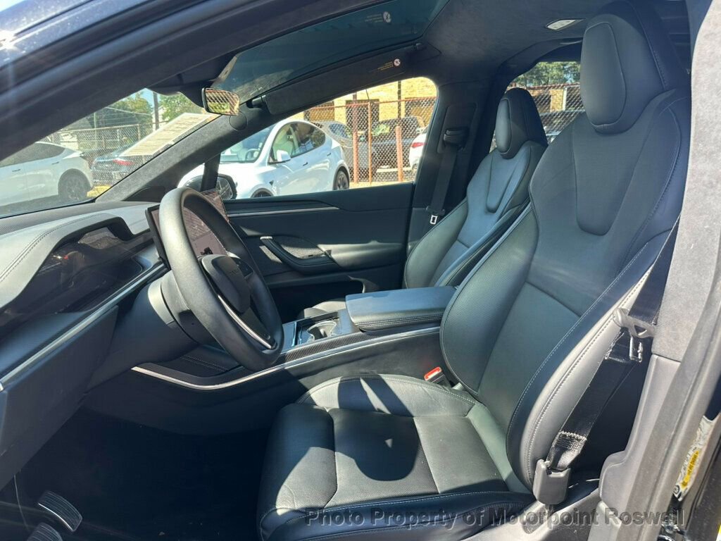 Used 2024 Tesla Model X Plaid image 8