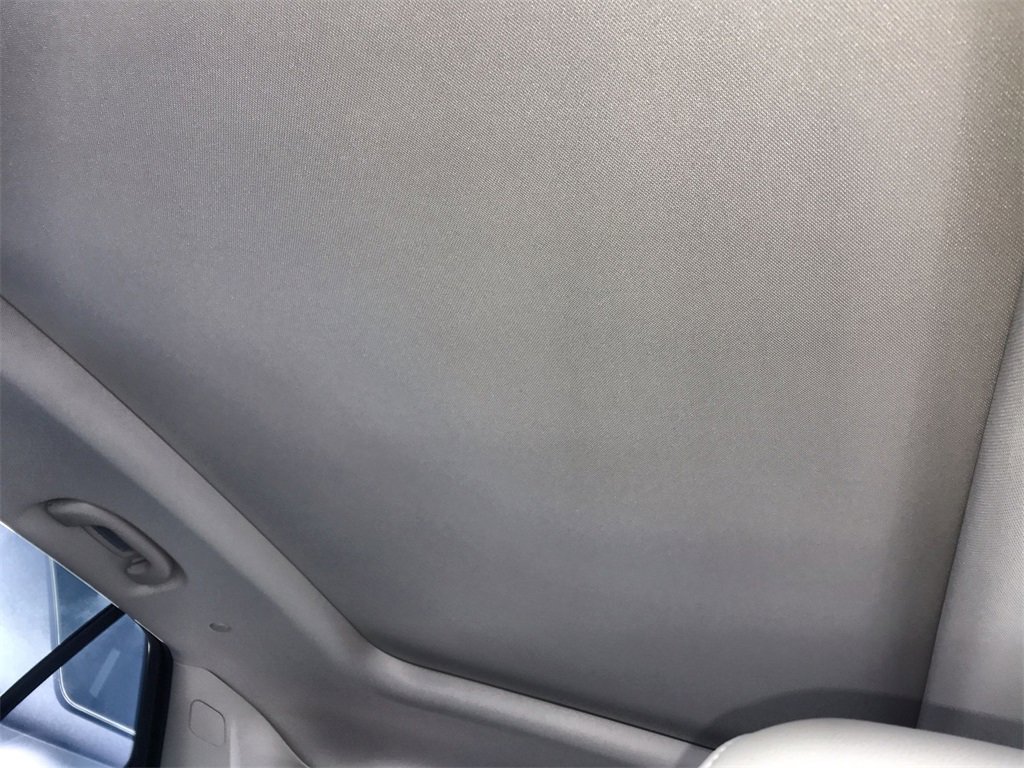 Used 2023 Buick Envision Avenir image 22