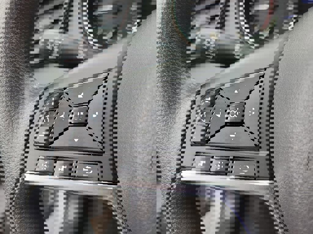 Used 2020 Nissan Rogue Sport S image 21