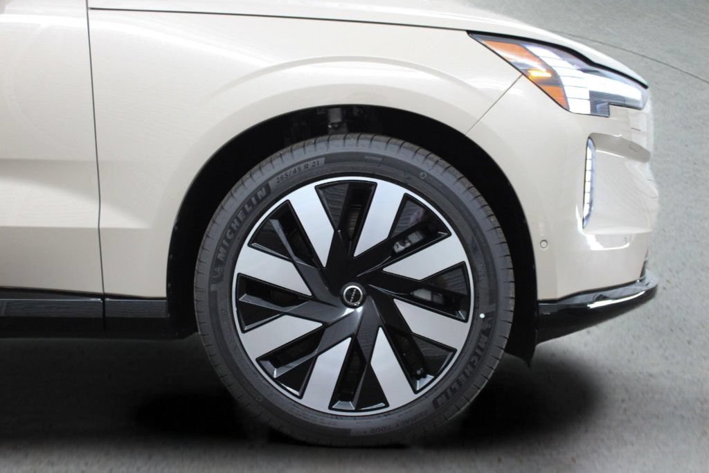 New 2026 Volvo EX90 Ultra AWD/4WD image 14
