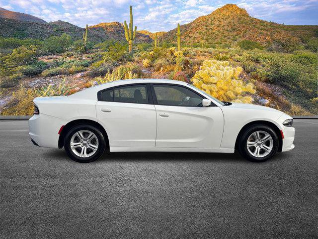 Used 2022 Dodge Charger SXT image 3