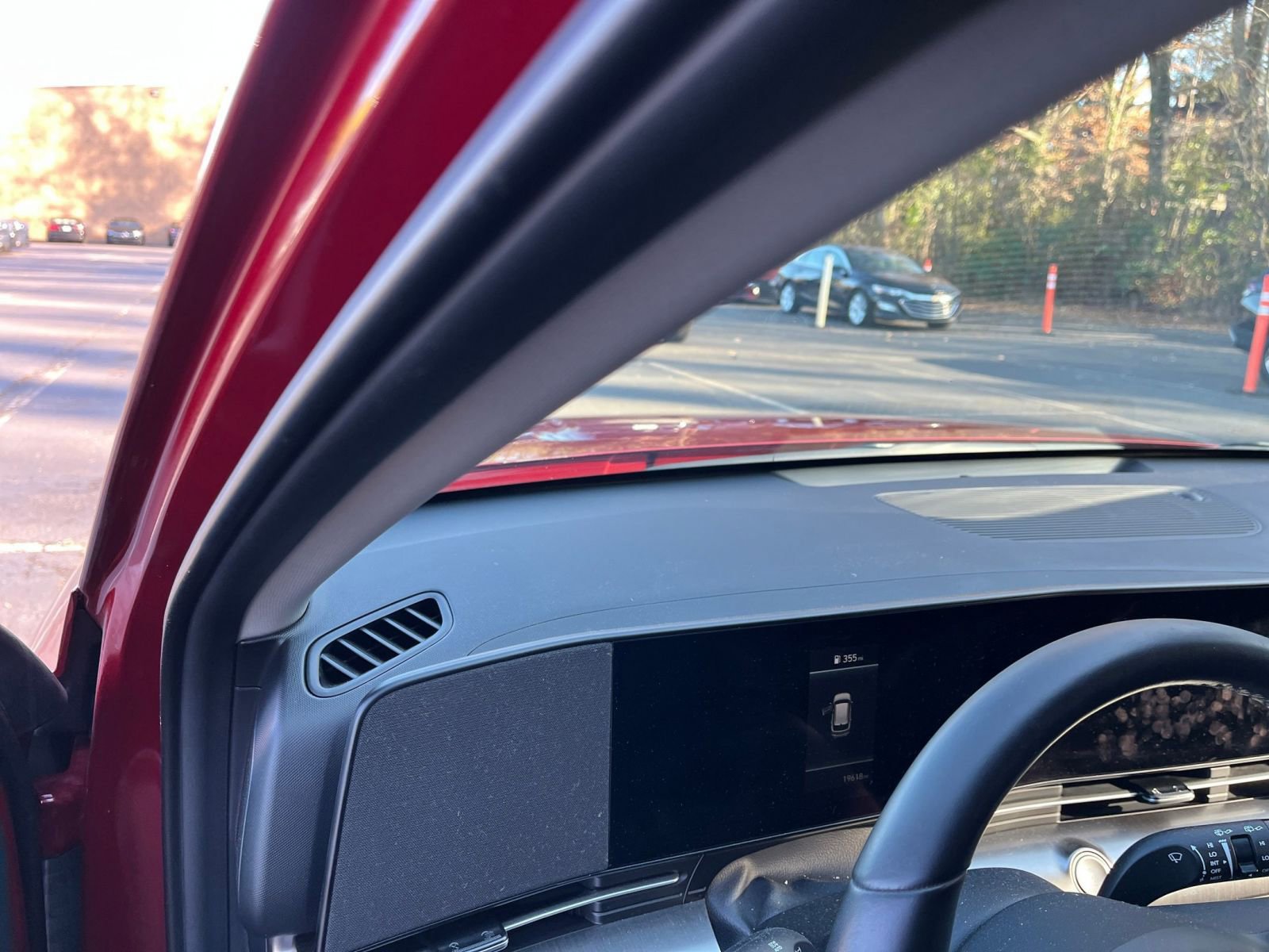 Used 2025 Hyundai Kona SEL image 34