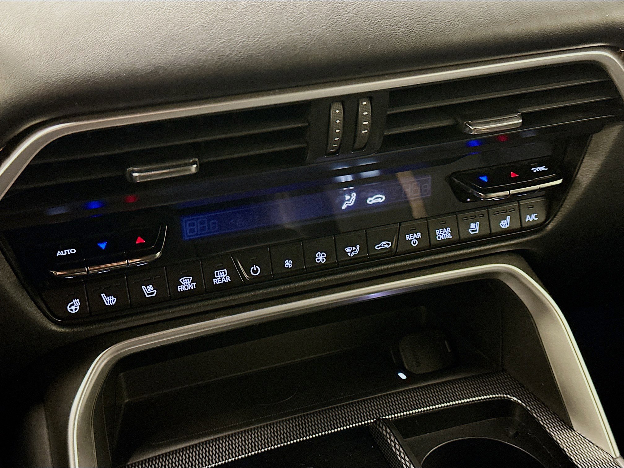 Used 2025 MAZDA CX-90 3.3 Turbo w/ Premium Plus Pkg image 24