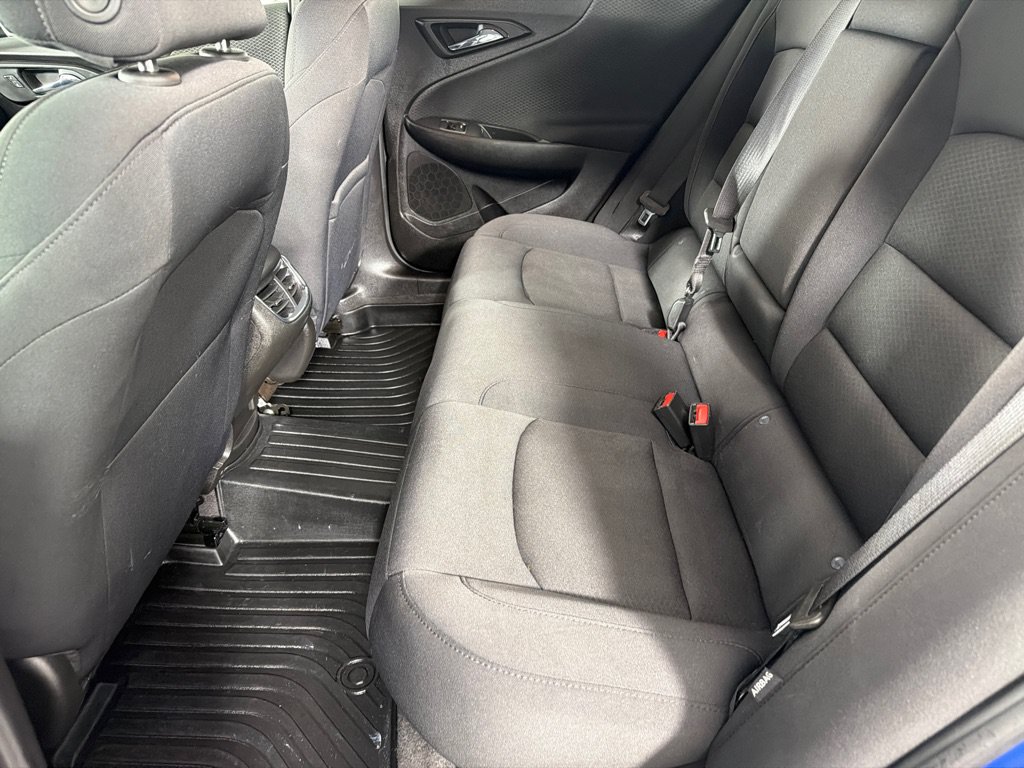 Used 2023 Chevrolet Malibu LT FWD image 18