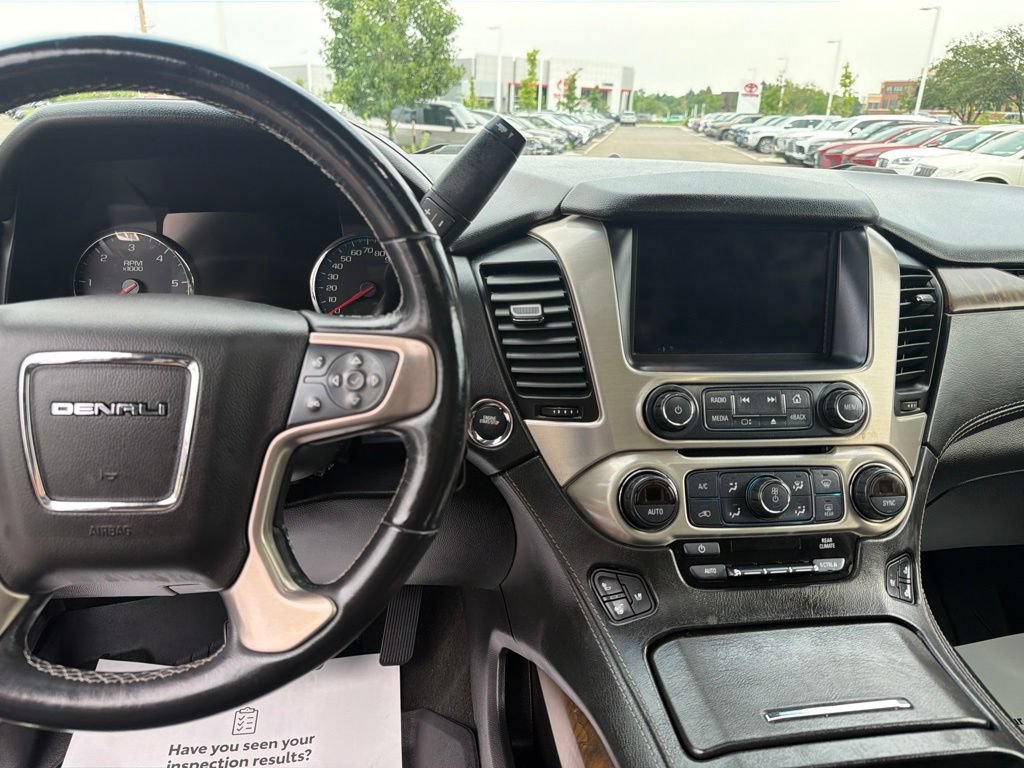 Used 2018 GMC Yukon Denali w/ Denali Ultimate Package AWD/4WD image 26