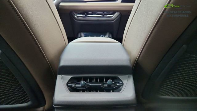 Used 2025 Audi Q6 e-tron Premium w/ Convenience Package image 37