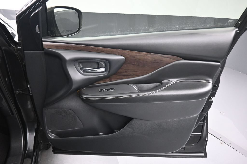 Used 2019 Nissan Murano Platinum FWD image 38