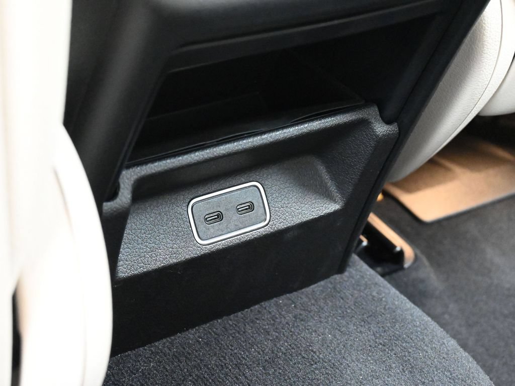 Used 2024 Mercedes-Benz GLE 450e 4MATIC image 49