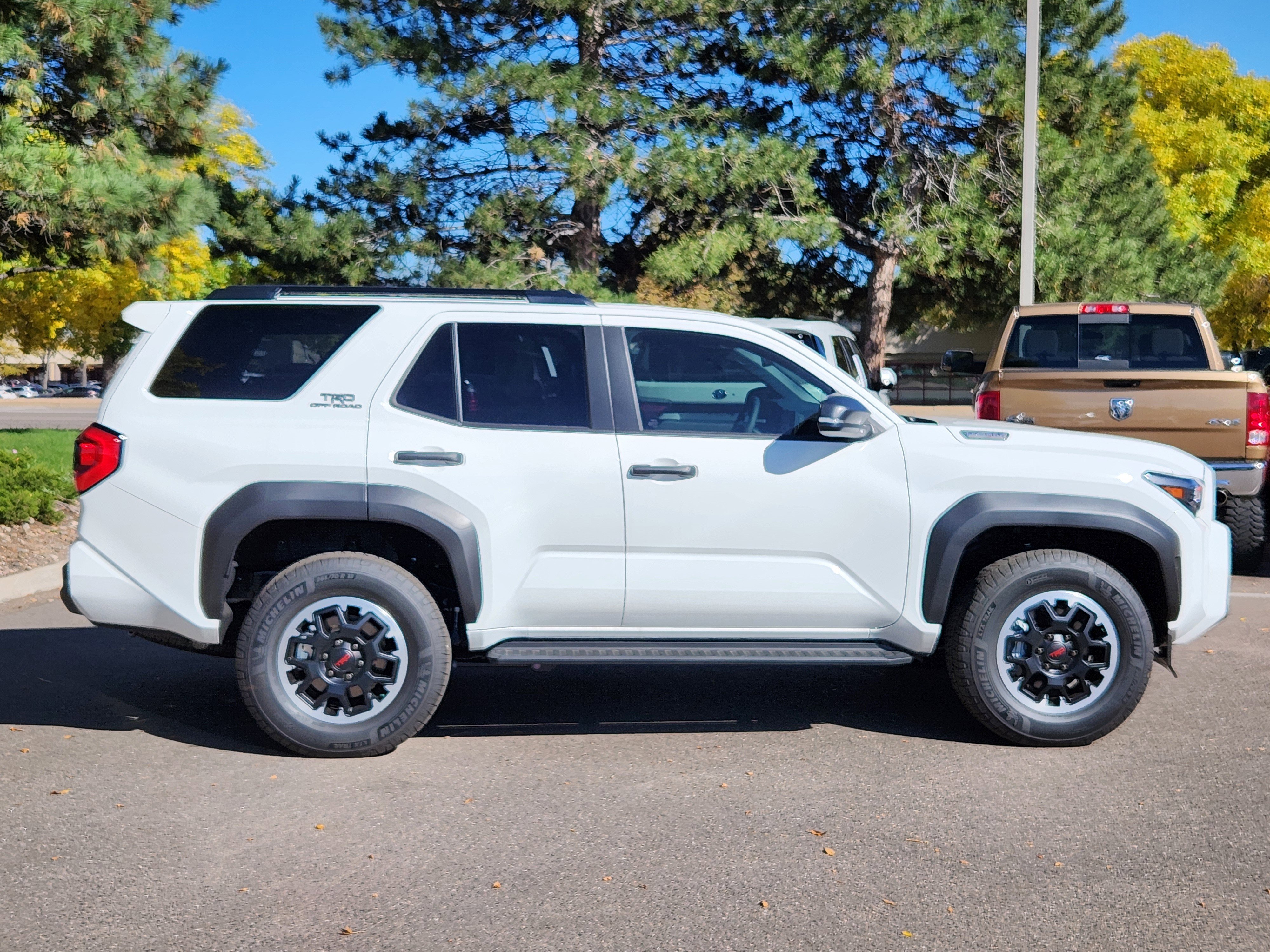 Certified 2025 Toyota 4Runner TRD Off-Road image 2