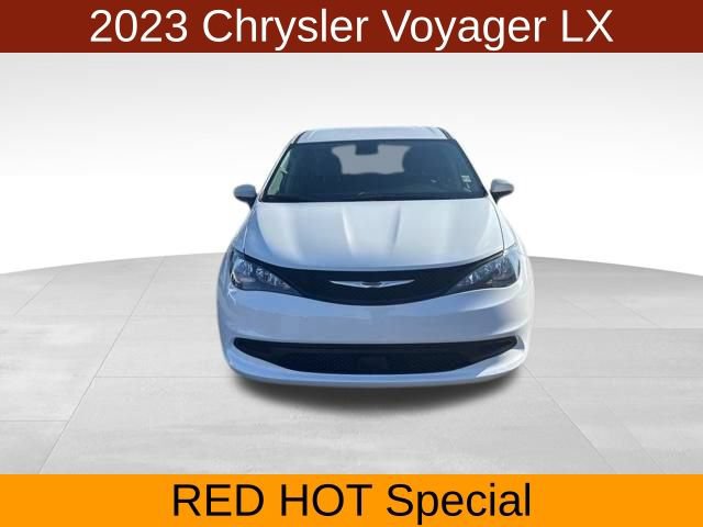 Used 2023 Chrysler Voyager LX FWD image 2