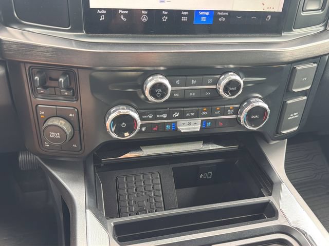 Used 2023 Ford F250 Lariat w/ Chrome Package AWD/4WD image 28