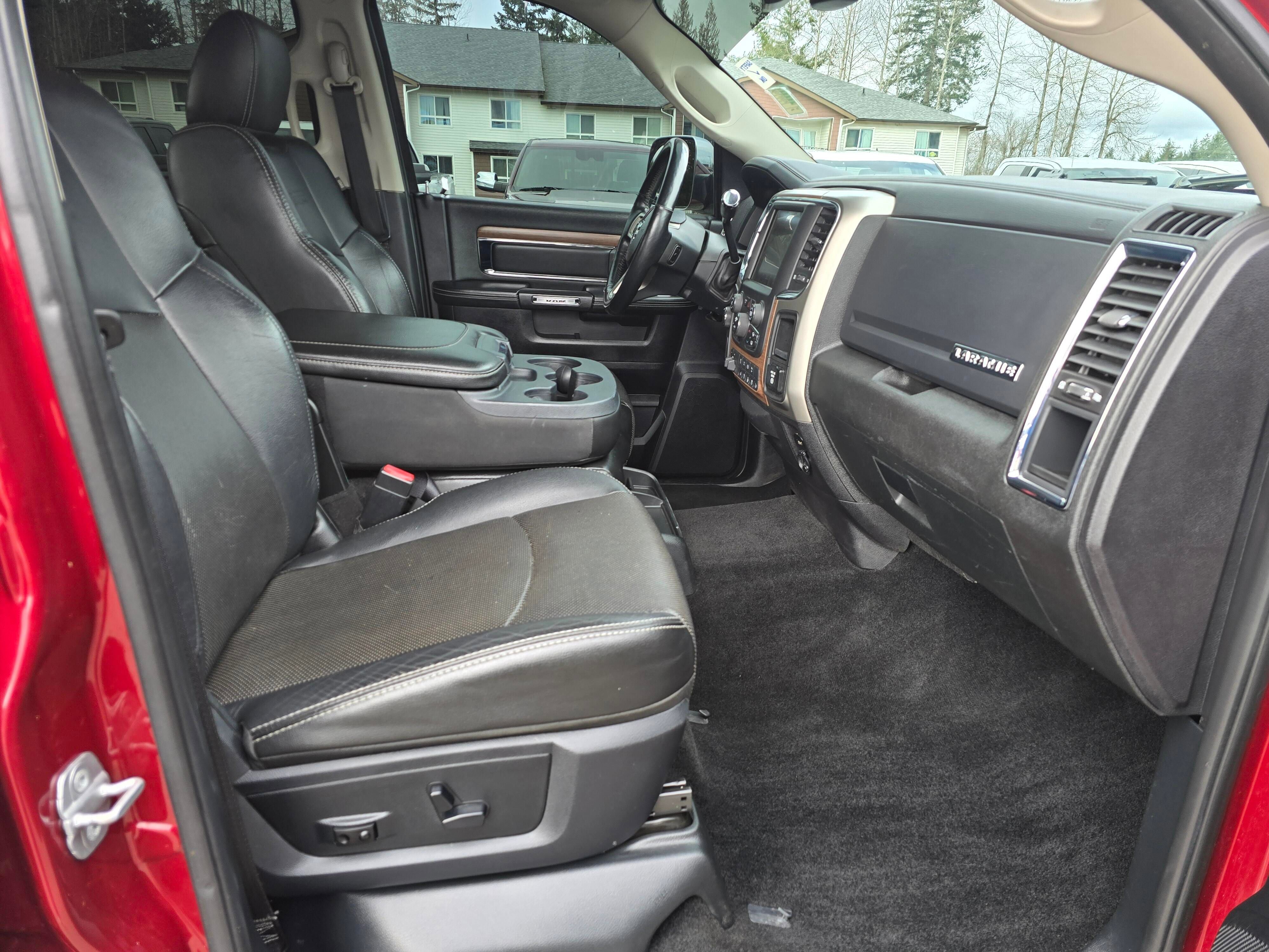 Used 2014 RAM 2500 Laramie image 30