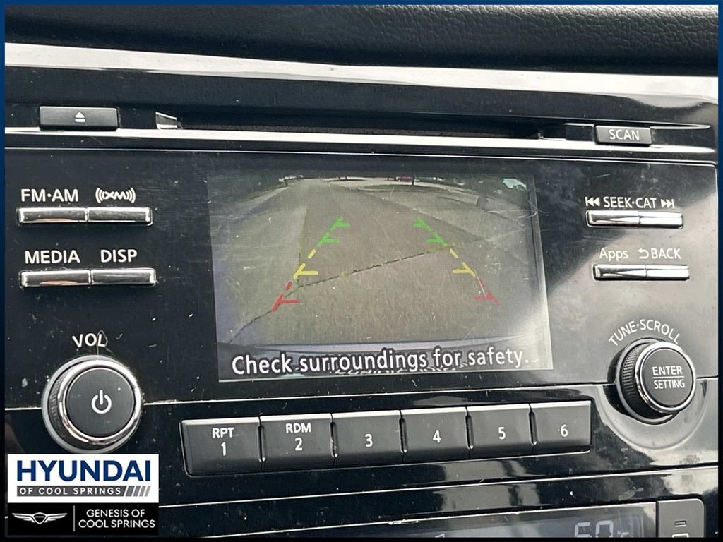 Used 2015 Nissan Rogue SV FWD image 34