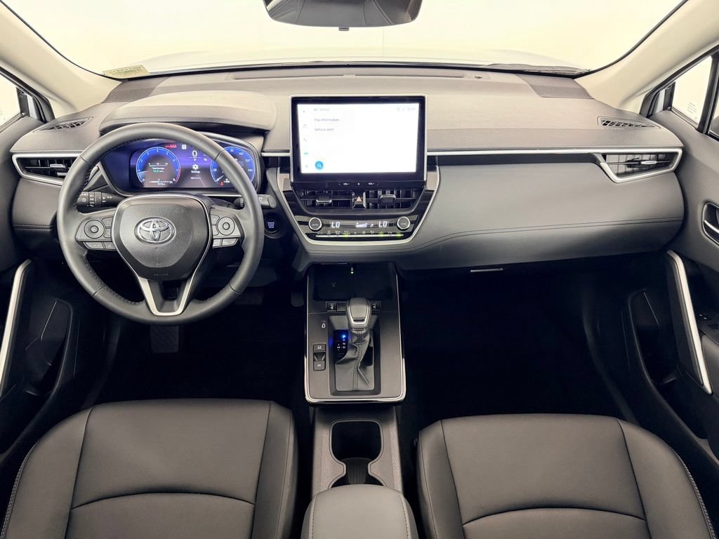 Used 2026 Toyota Corolla Cross XLE w/ Convenience Package FWD image 13