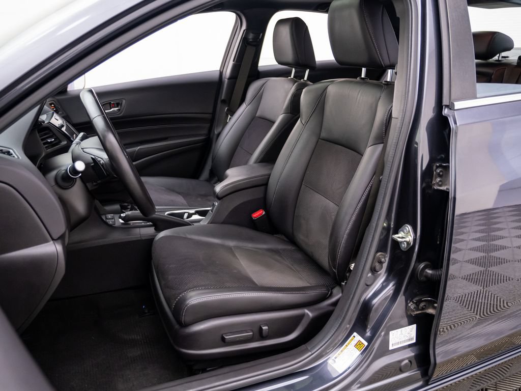 Used 2016 Acura ILX FWD image 16