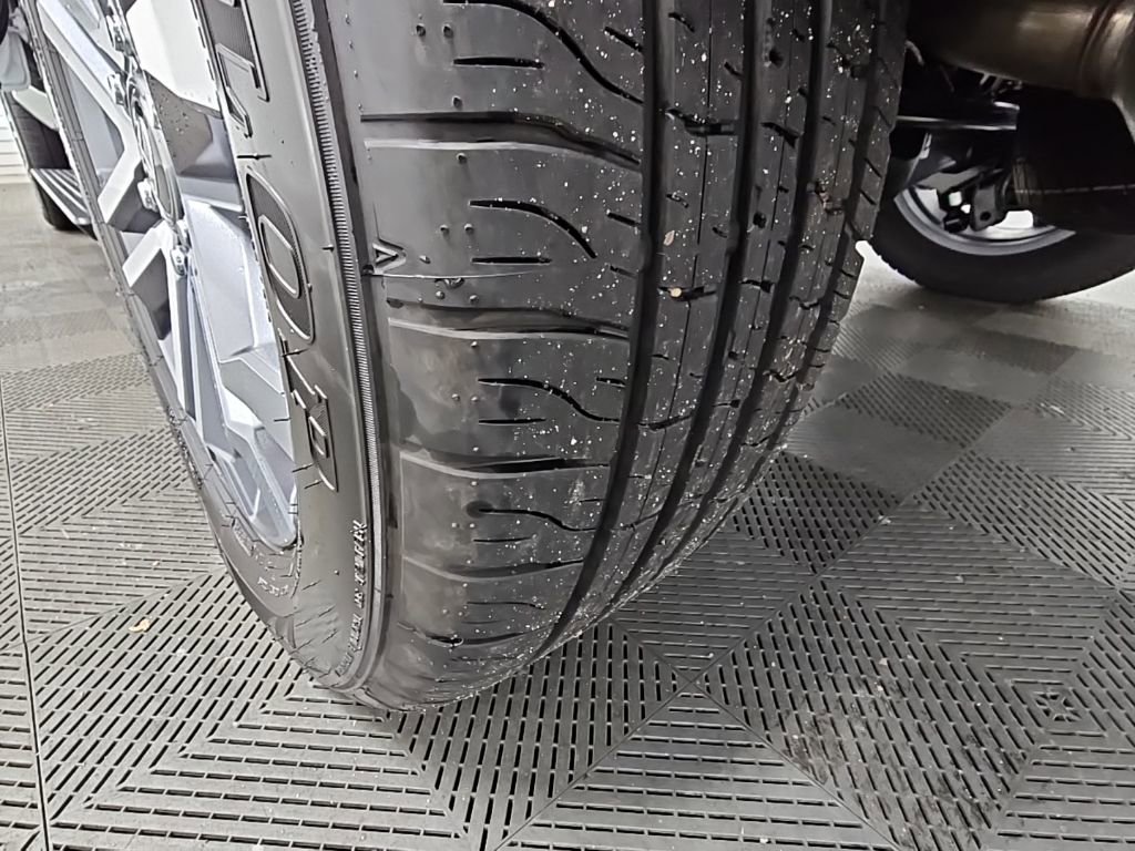 Used 2025 Toyota 4Runner Limited image 49