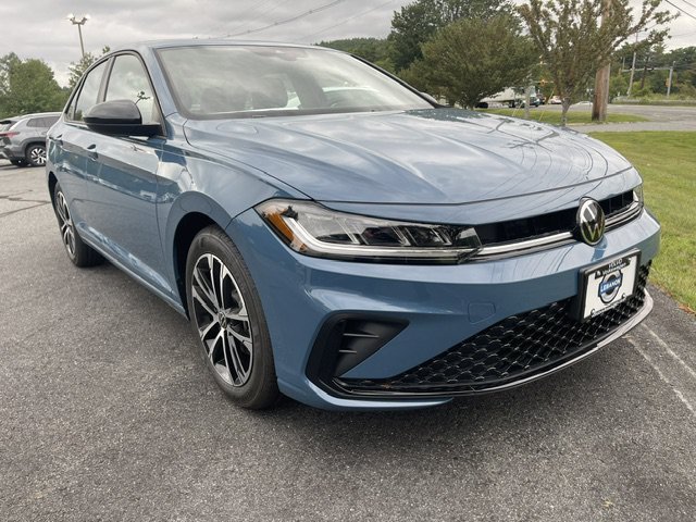 New 2027 Volkswagen Jetta Sport FWD image 4