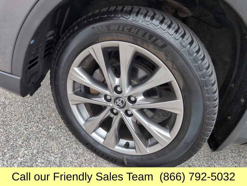 Used 2016 Toyota RAV4 Limited w/ Advanced Technology Package image 28
