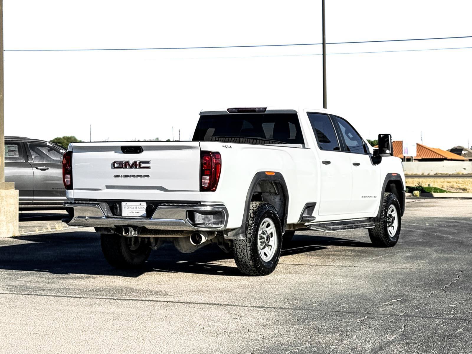Certified 2024 GMC Sierra 3500 Pro AWD/4WD image 6