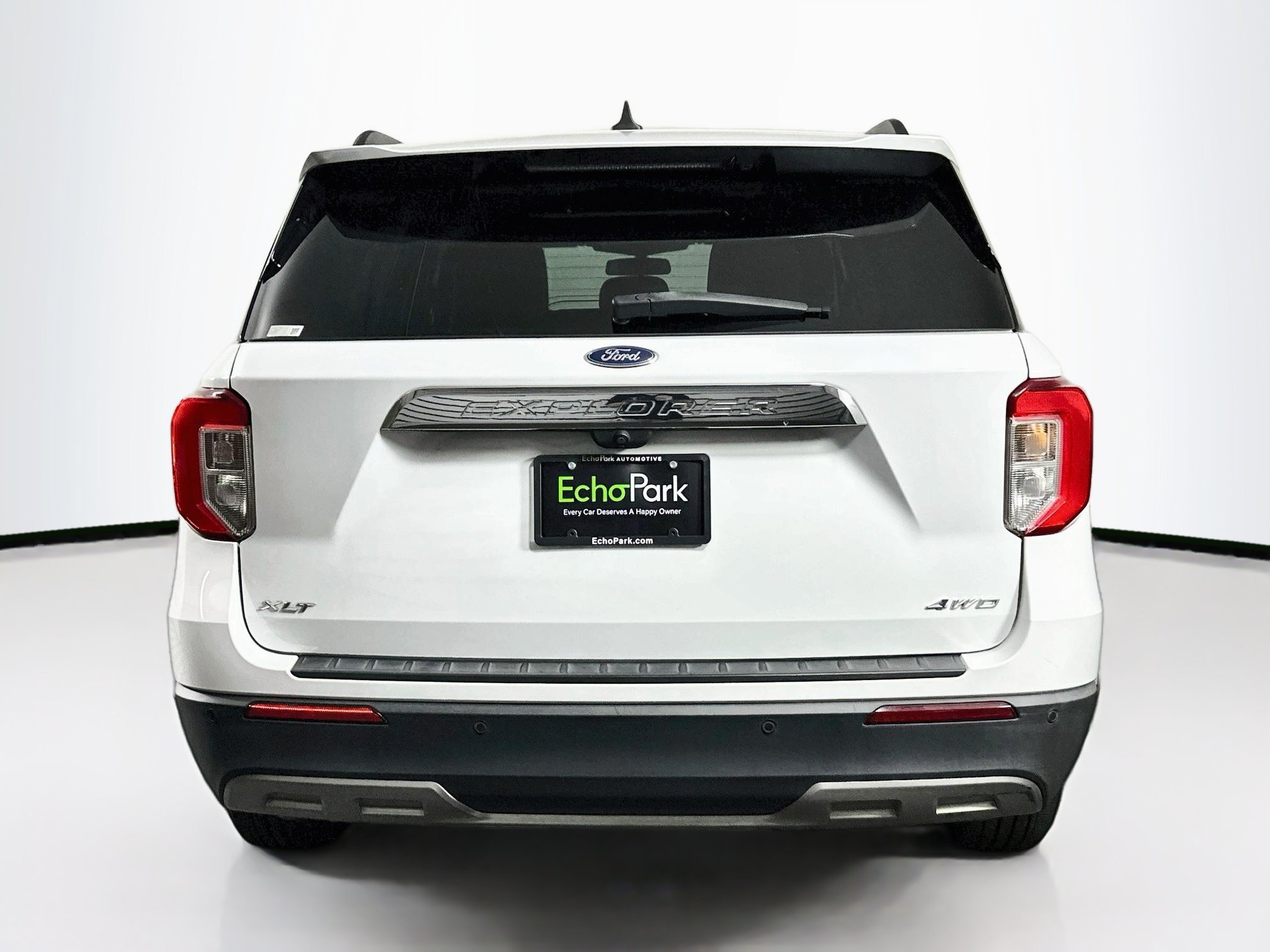 Used 2021 Ford Explorer XLT w/ Equipment Group 202A AWD/4WD image 7