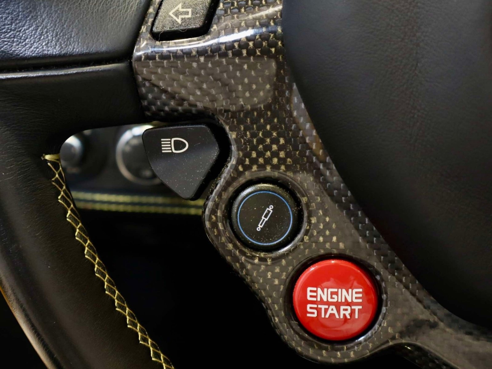 Used 2013 Ferrari 458 Spider RWD image 26