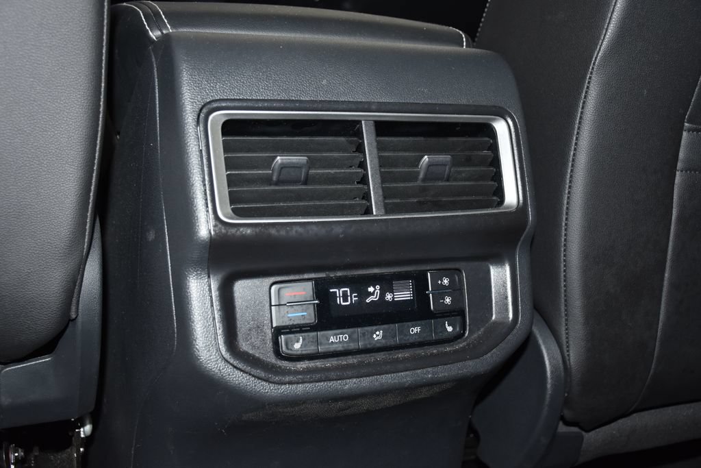 Used 2025 Volkswagen Atlas SEL AWD/4WD image 25