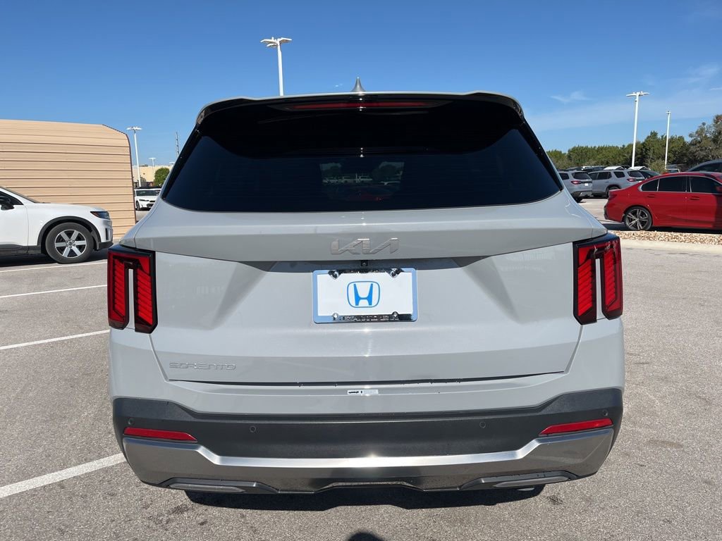 Used 2025 Kia Sorento SX image 5