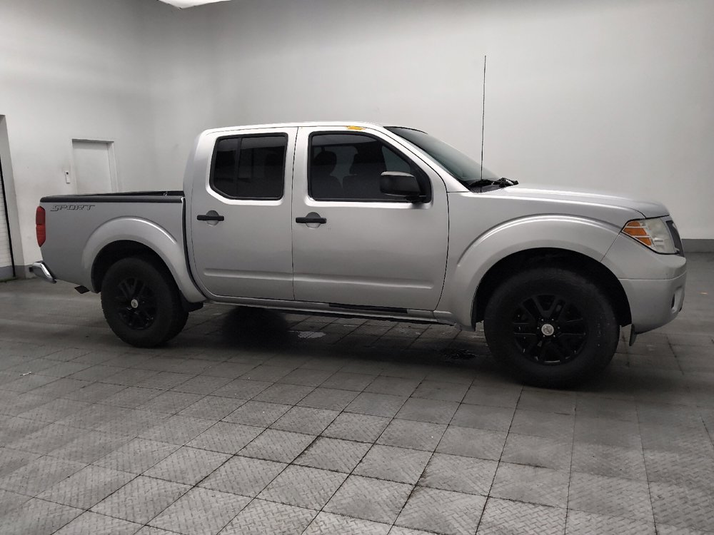 Used 2019 Nissan Frontier SV RWD image 11