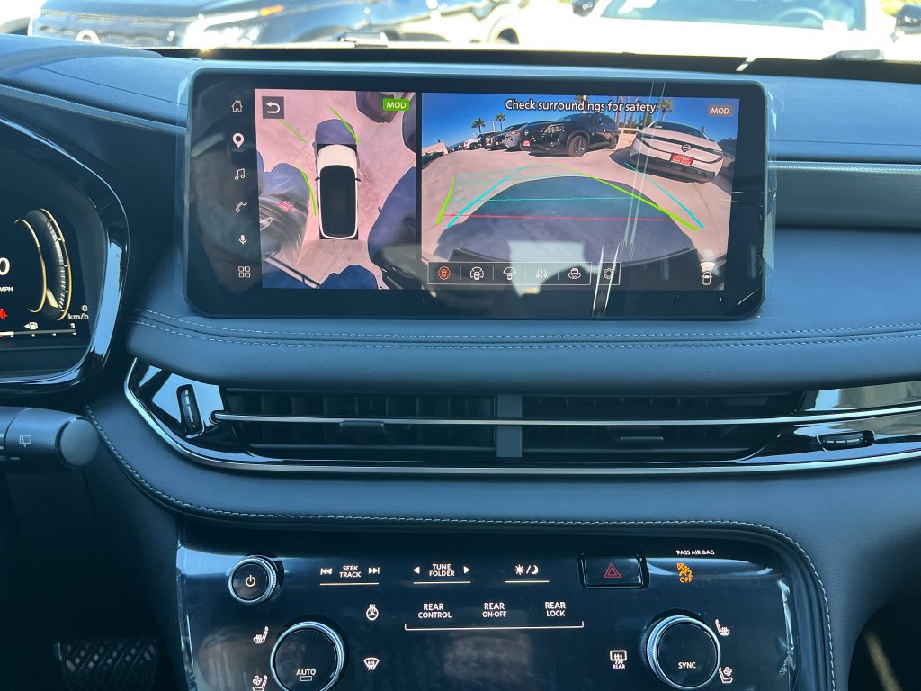 New 2027 INFINITI QX60 Luxe w/ Family Package FWD image 26