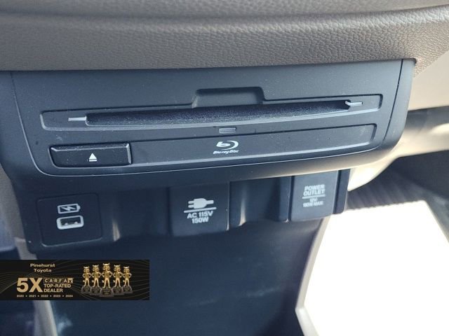 Used 2023 Honda Odyssey Elite image 37