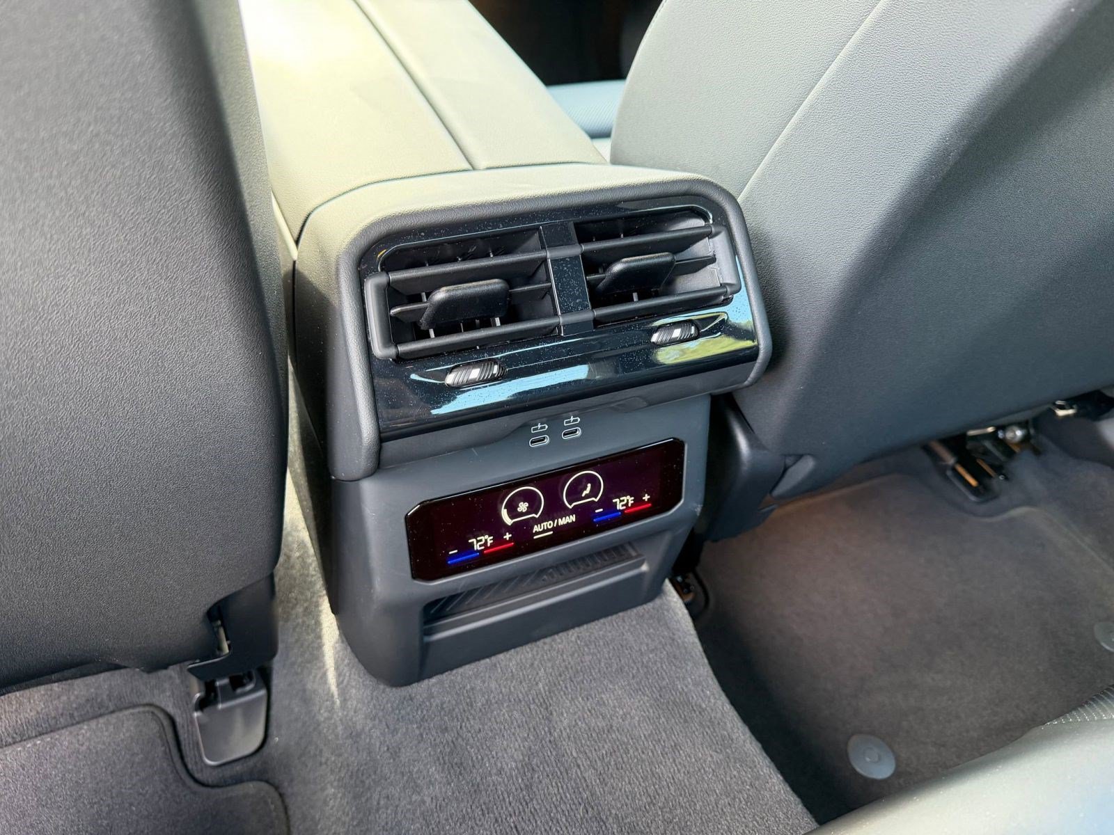 Certified 2026 BMW 530i xDrive AWD/4WD image 23