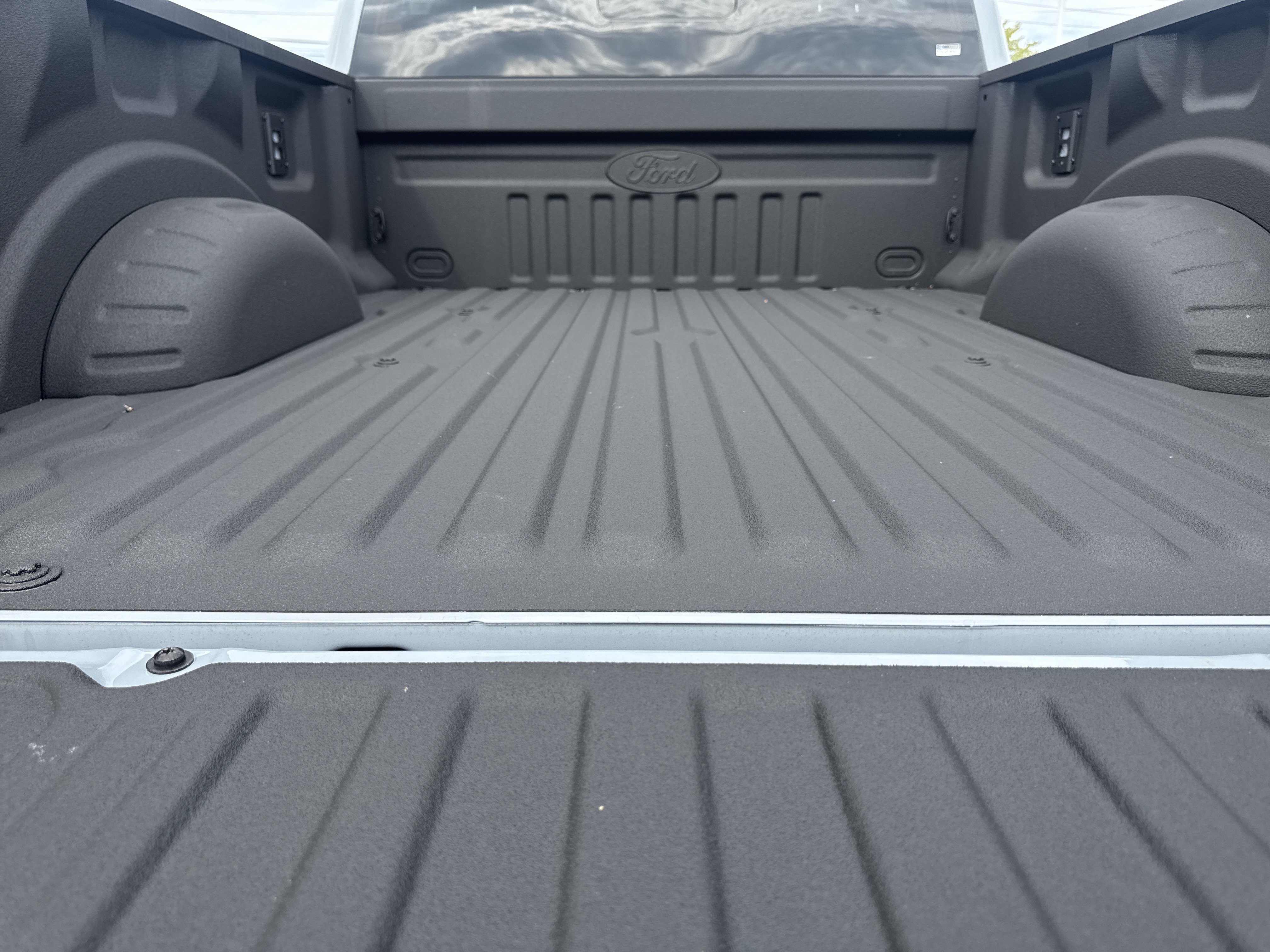 New 2026 Ford F350 Lariat w/ Black Appearance Package AWD/4WD image 5