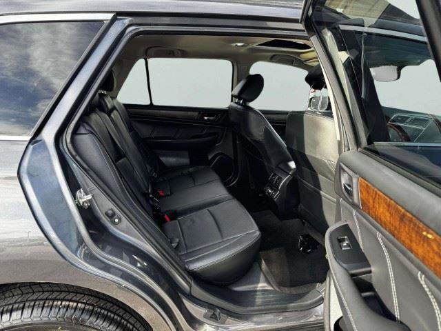 Used 2018 Subaru Outback 2.5i Limited AWD/4WD image 45
