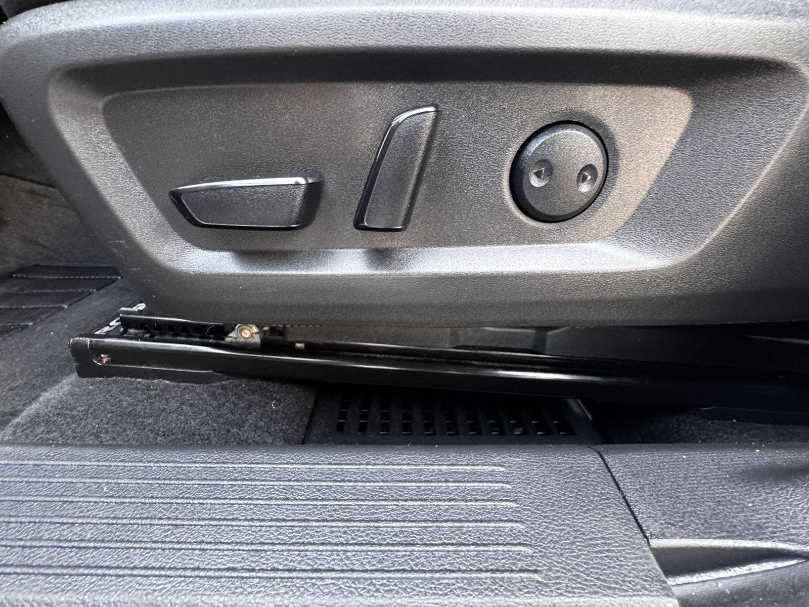 Used 2023 Nissan Rogue SV AWD/4WD image 18