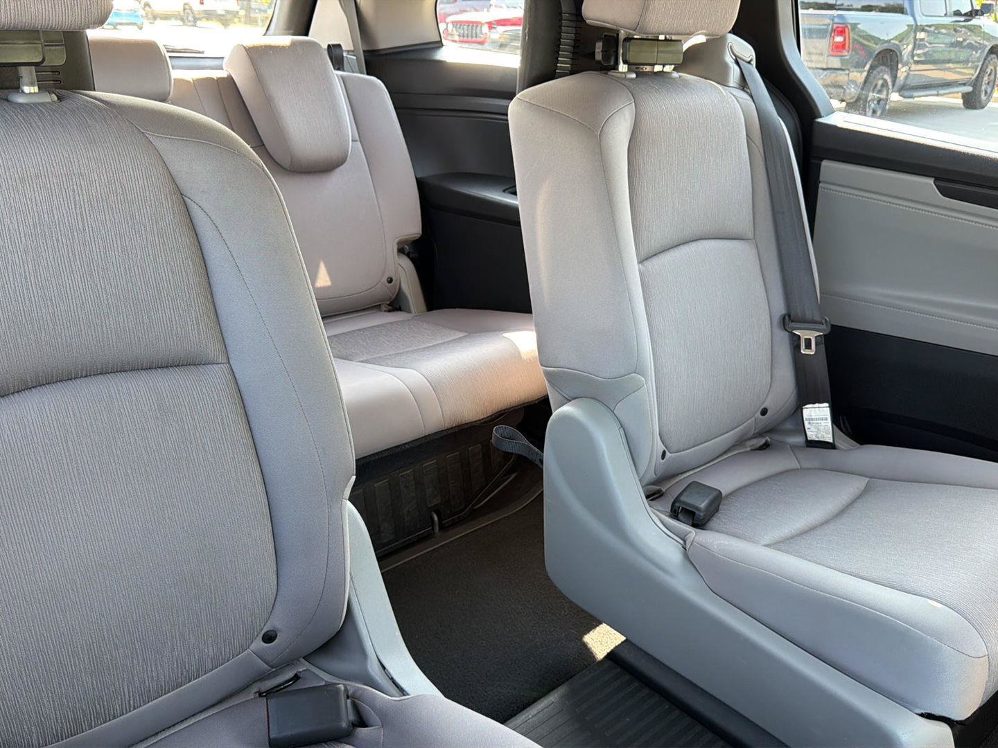 Used 2019 Honda Odyssey LX image 38