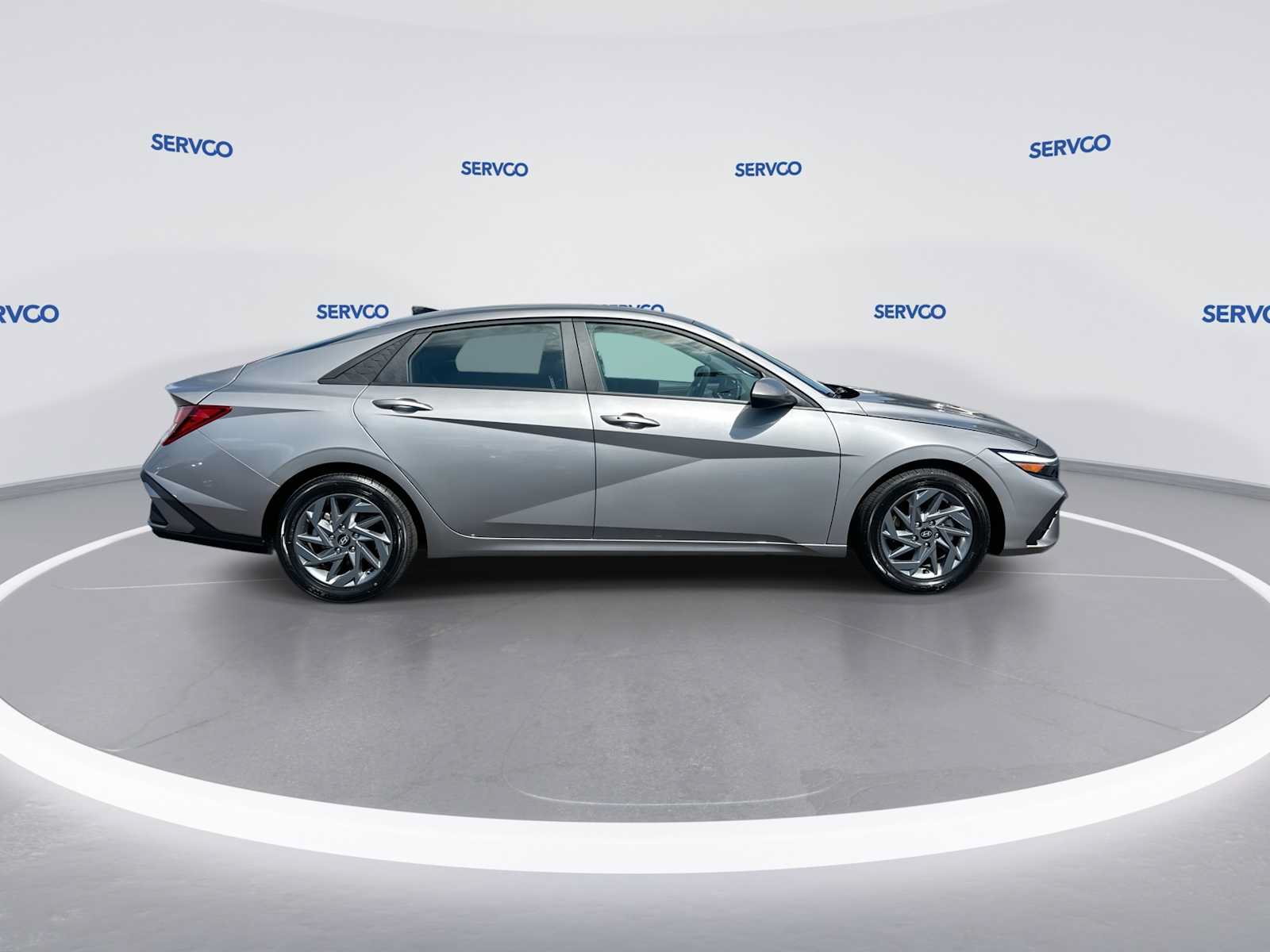 Used 2024 Hyundai Elantra SEL FWD image 9