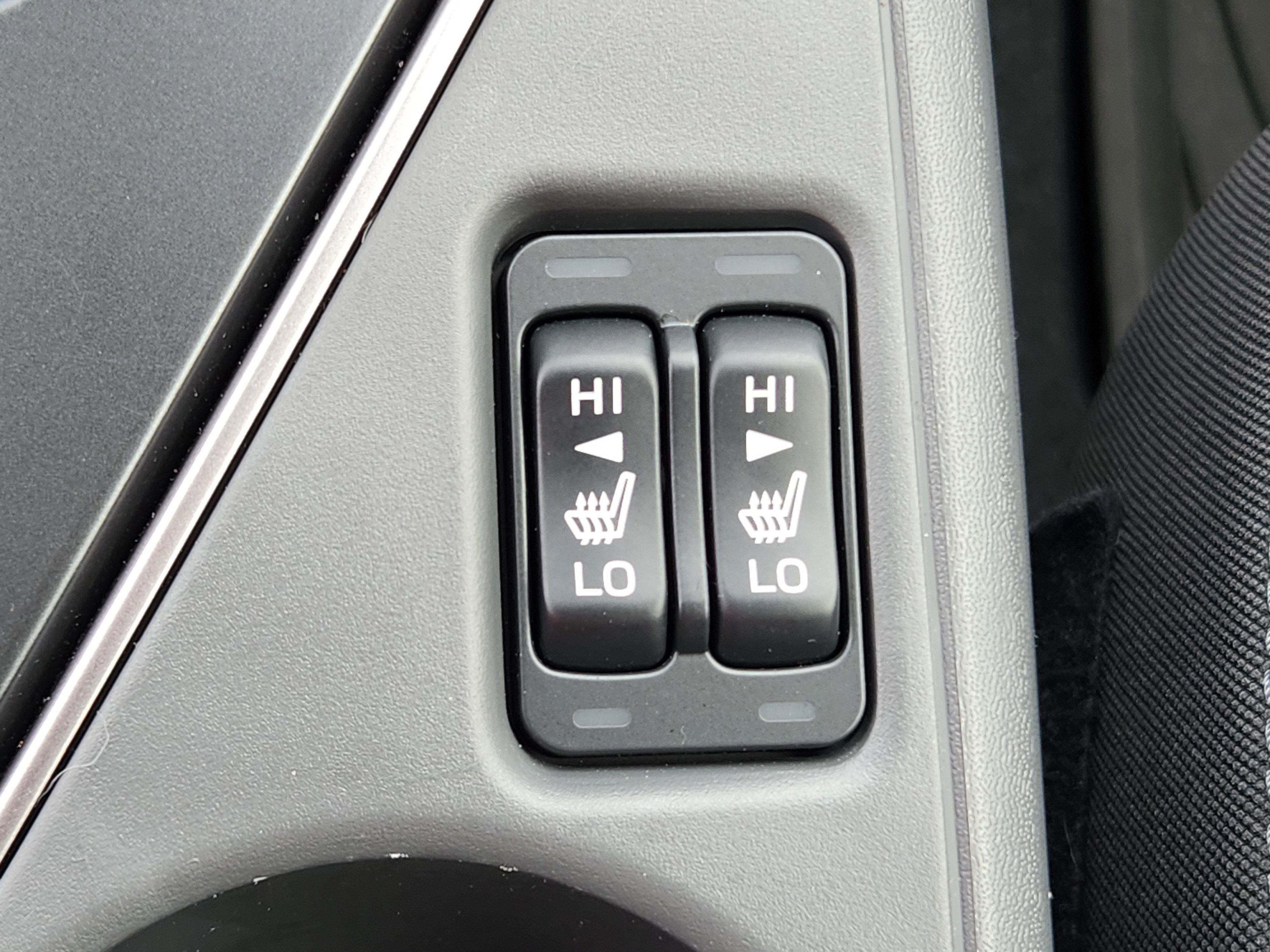 Used 2025 Subaru Crosstrek 2.0i Premium image 30