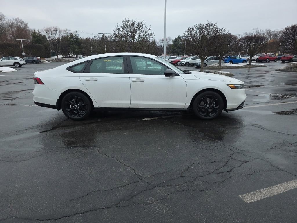 Used 2025 Honda Accord SE image 8