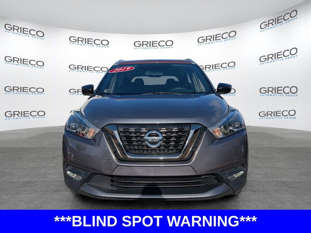 Used 2019 Nissan Kicks SR FWD image 2